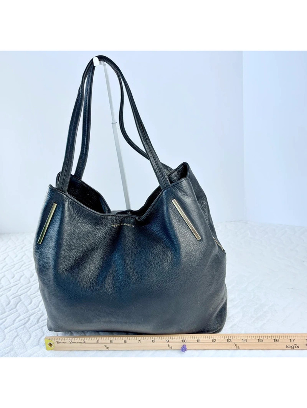 Vince Camuto leather tote Black with Gold hardware Minimalist Classic - Picture 9 of 12